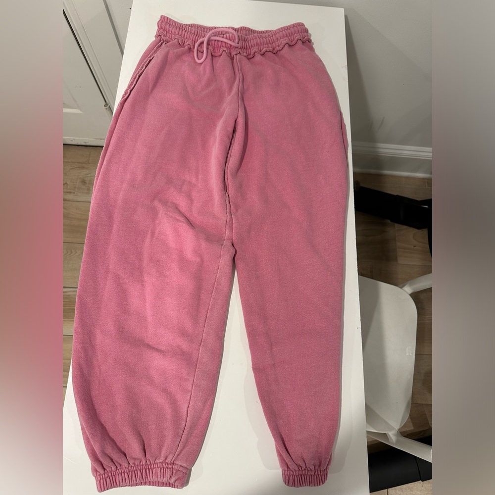 airy, pink sweatpants size small super comfy